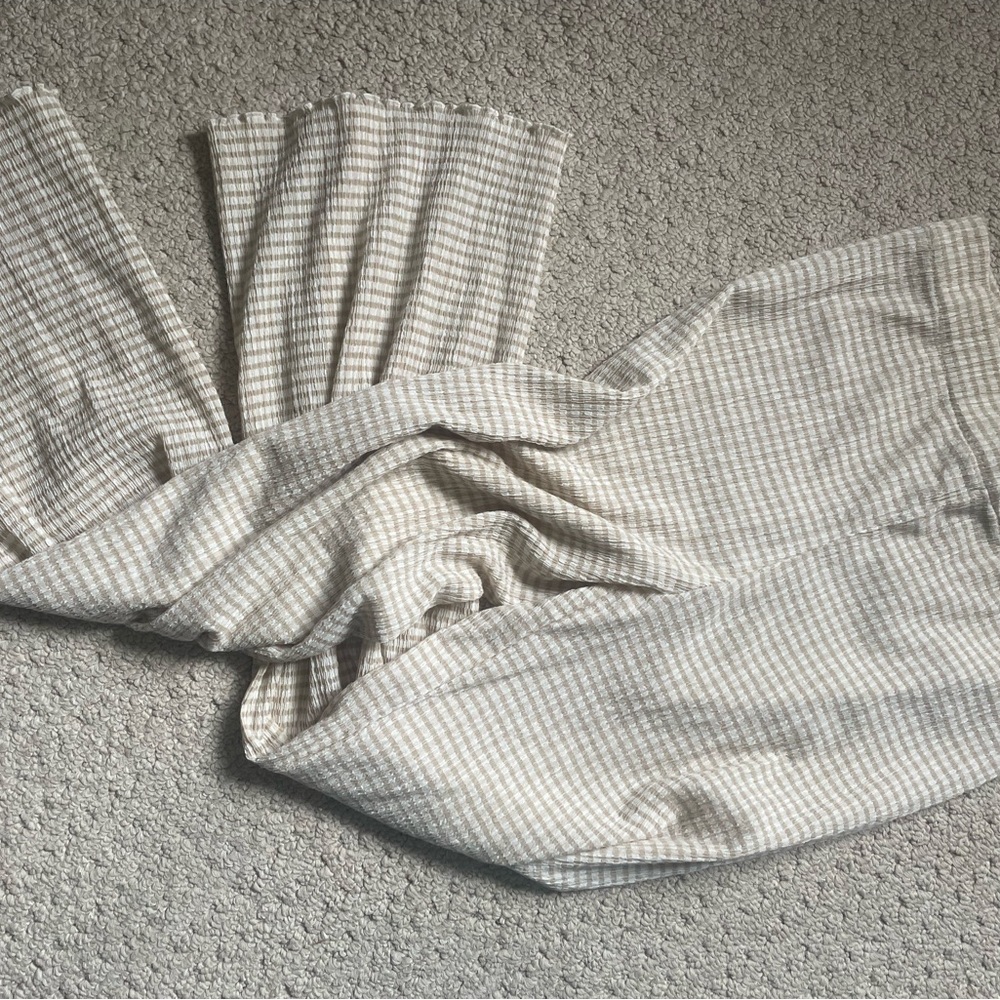 Wilfred Beige and White Knit Scarf